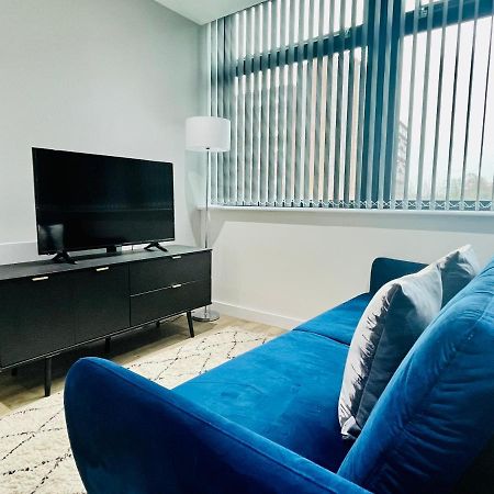 Lovely Studio Apartment With Free Parking Included! Manchester Exteriér fotografie
