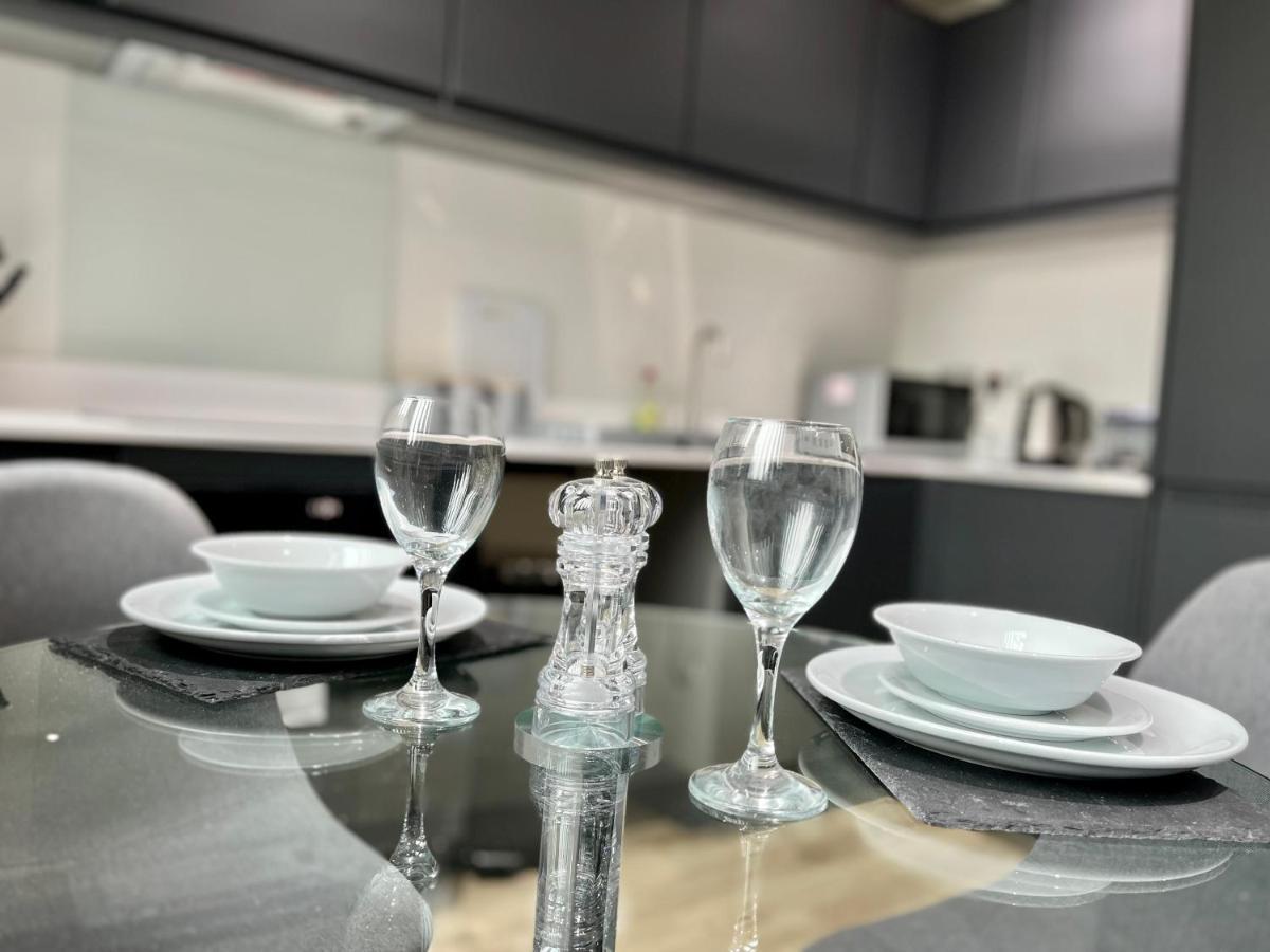 Lovely Studio Apartment With Free Parking Included! Manchester Exteriér fotografie