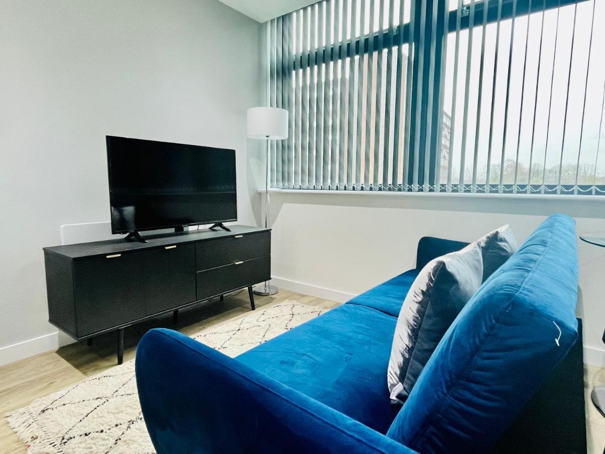 Lovely Studio Apartment With Free Parking Included! Manchester Exteriér fotografie